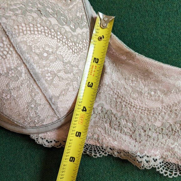 Victoria's Secret Plunge Bra 🩷 - Picture 6 of 7